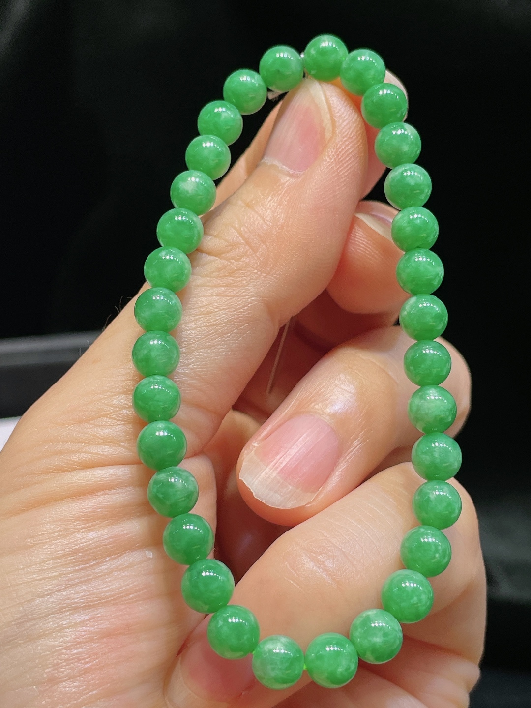 阳绿手串，老种起光，细底通透，尺寸：6.3mm0725