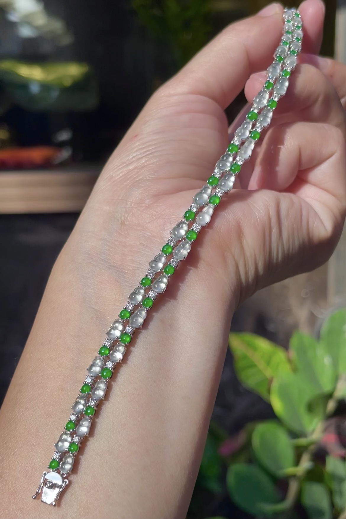 【玻璃种，葫芦手链】大件饱满，起莹的，通透水润，玉质细腻，翠色鲜艳，18k金奢华钻石镶嵌️，6.5-3.7-2.5
