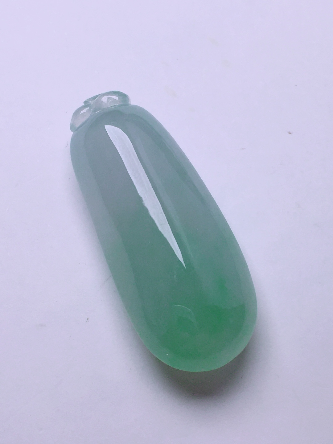 ️绿福瓜吊坠，晶莹剔透，新颖时尚，无裂，41-17-11