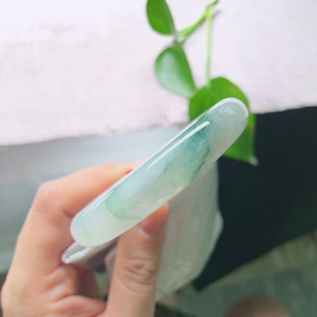 53.5/11.4/7.4，飘花正圈，水头好，种老，花开富贵，落落大方，有纹，56029a