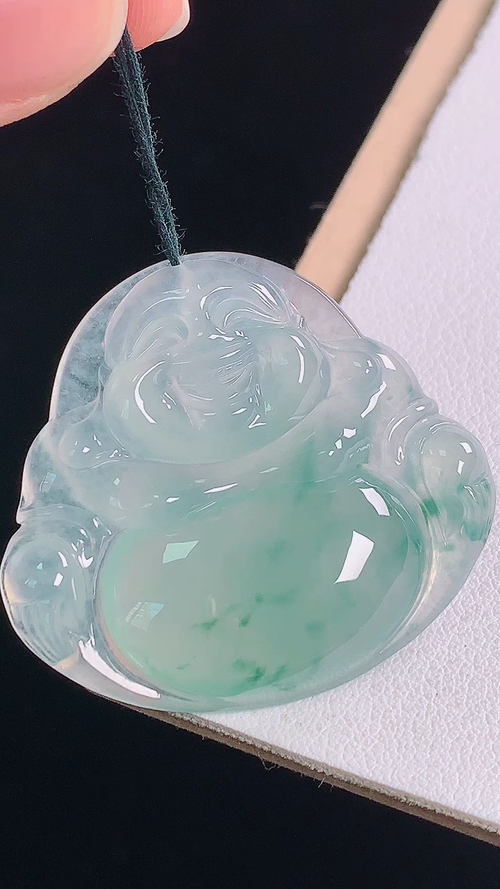 冰飘花佛公，无裂，尺寸:33.8-37.2-6.4mm 22