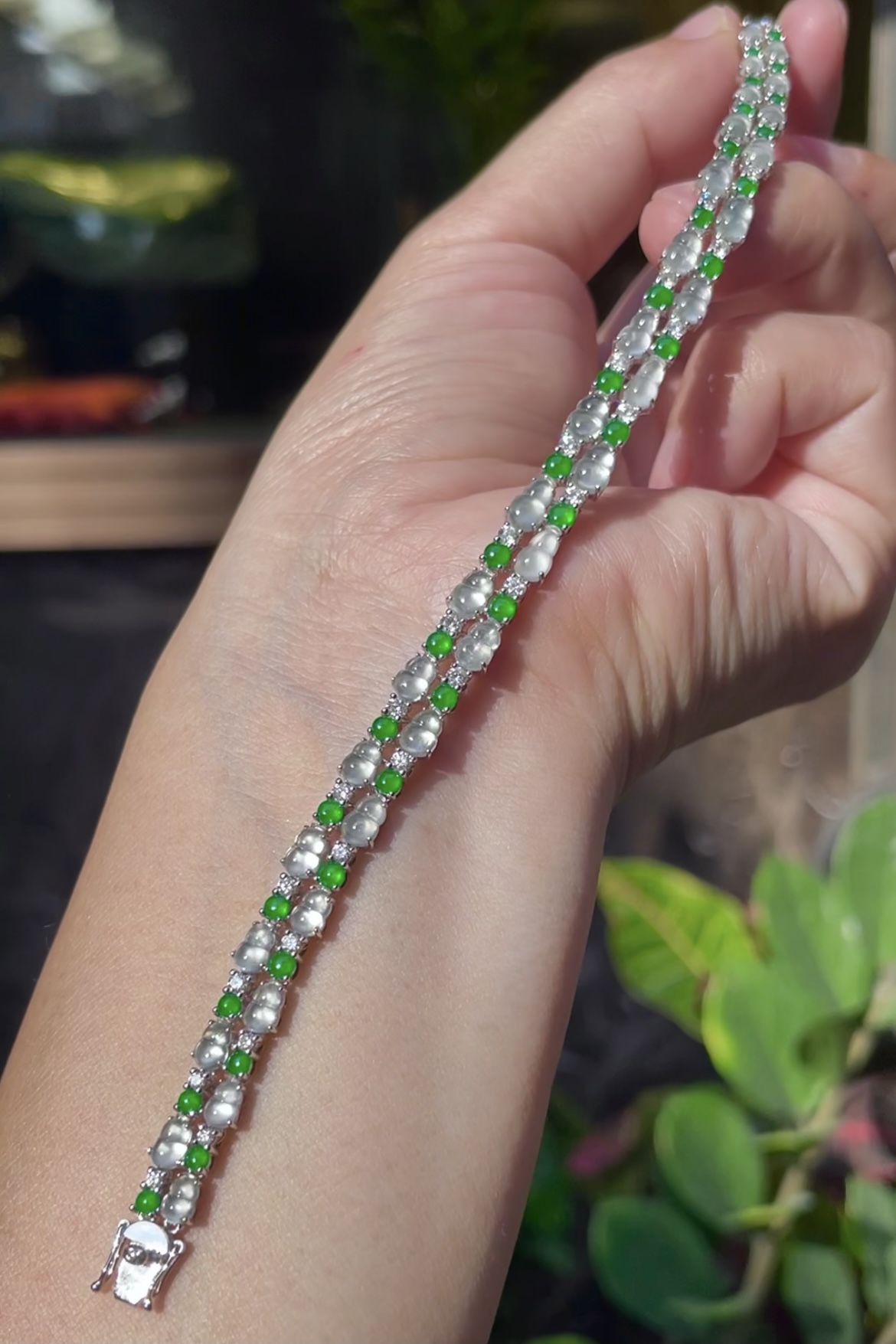 【玻璃种，葫芦手链】大件饱满，起莹的，通透水润，玉质细腻，翠色鲜艳，18k金奢华钻石镶嵌️，6.5-3.7-2.5