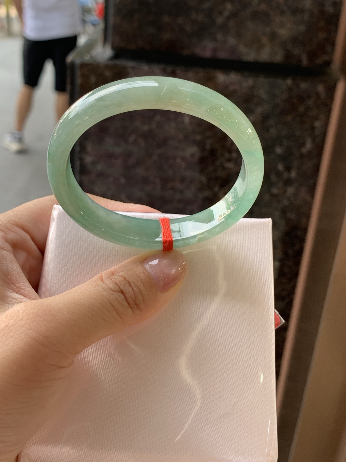 湖水绿贵妃 53.3-46.8-12.1-6 0725-370-324 打灯冰晶纹