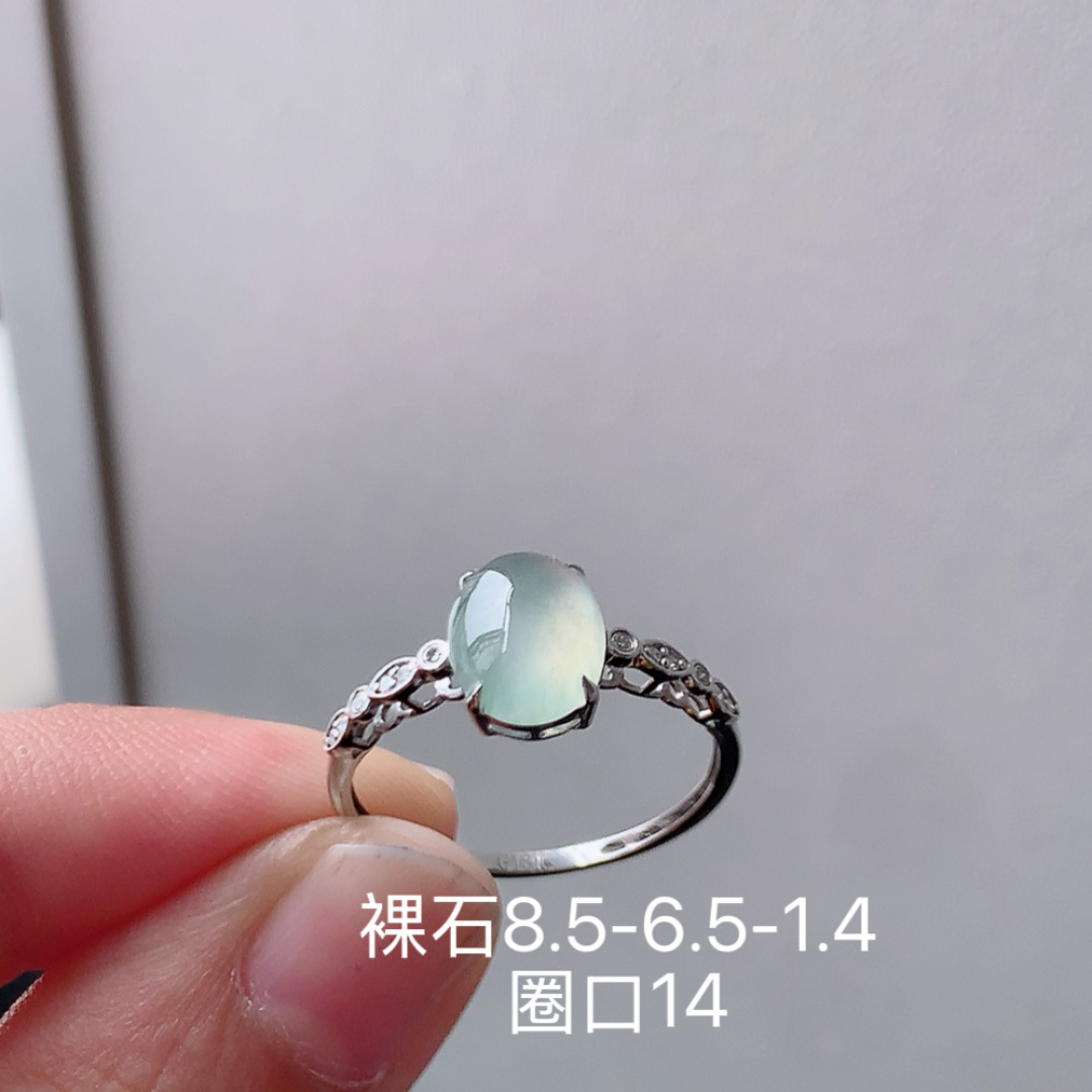 高冰女戒   水润起光感  饱满   上手优雅时尚 货号35723，8.5-6.5-1.4