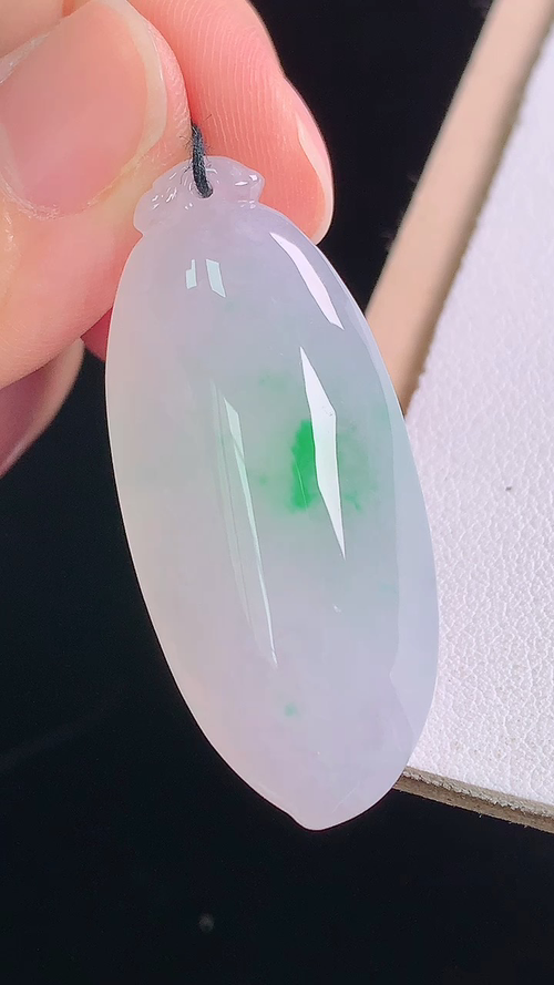 冰飘绿福瓜，无裂，尺寸:40.7-18.1-12.0mm 292