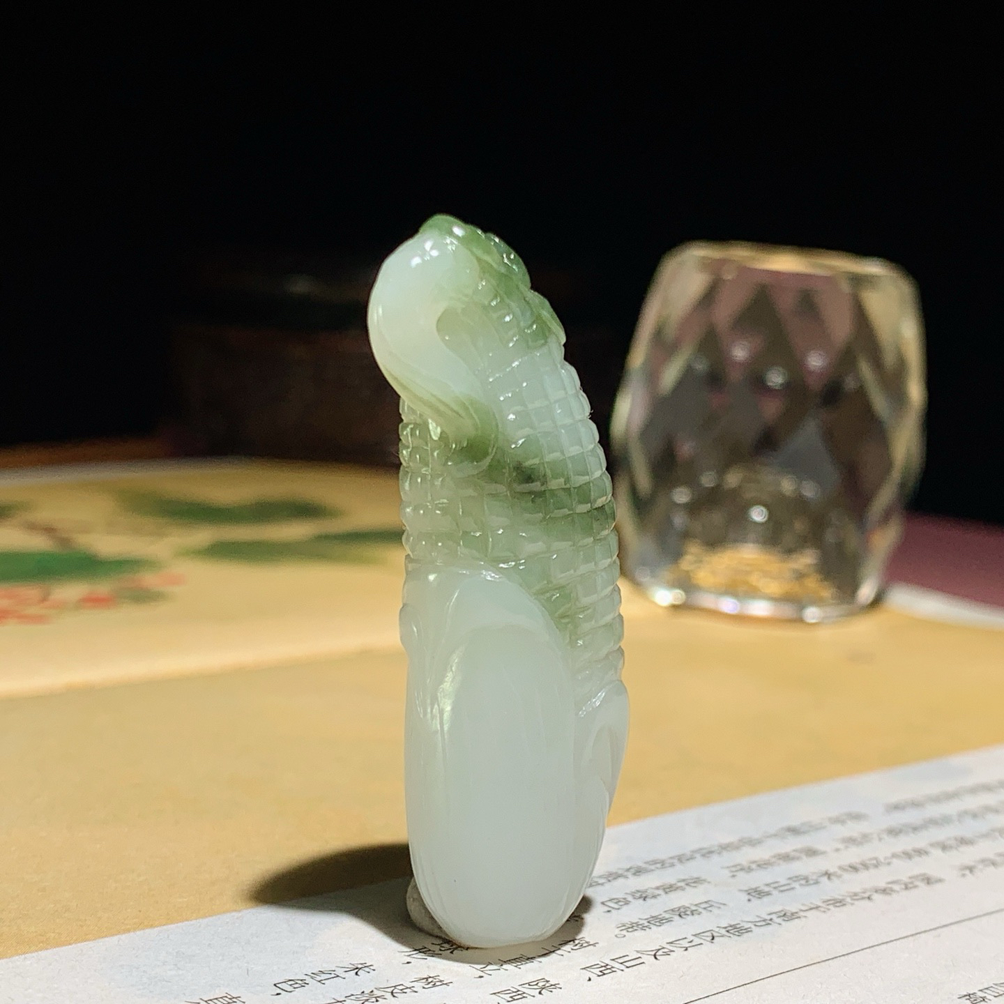 新疆和田玉蓝翠玉米挂件！尺寸52/18/13重22.5克。玉质细腻油润。手推出油。佩戴高端典雅。lt260726