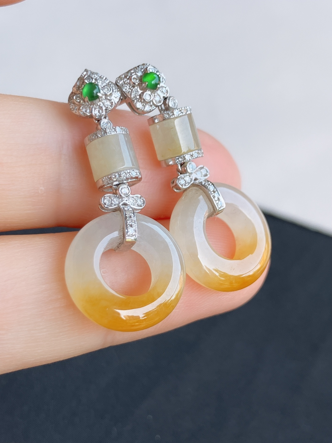 双彩耳环，简约时尚，尺寸37/14.3/4.5/自然光实拍