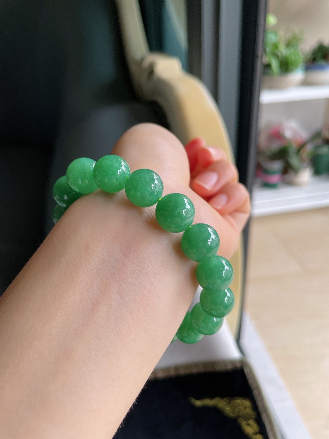 ️，天然翡翠A货，满绿手串，尺寸：12mm。【编4433】