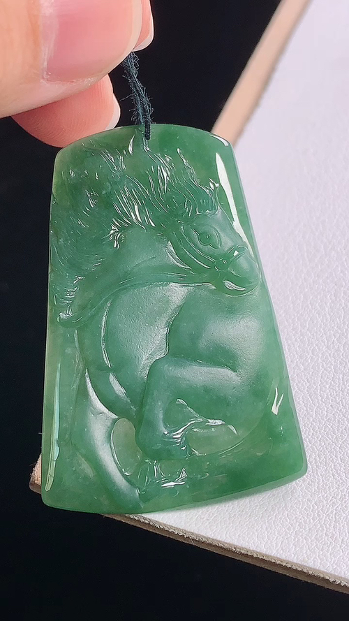 ️晴底马牌，无裂，尺寸:45.2-30.7-4.4mm 24