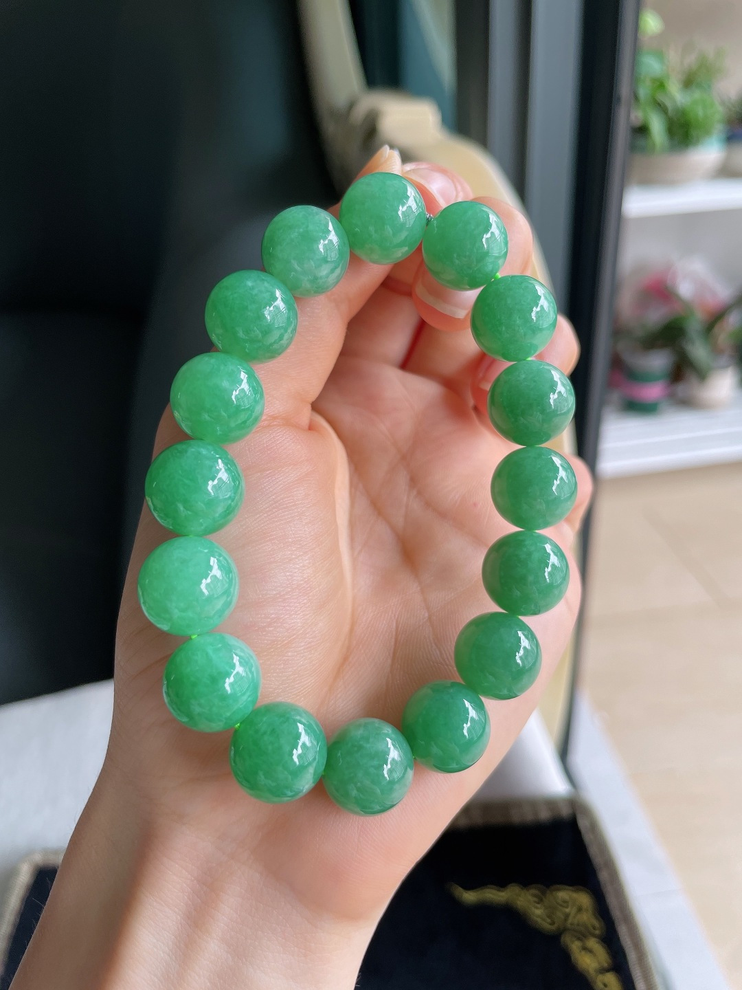️，缅甸天然翡翠A货，满绿手串，尺寸：13mm。【编4432】