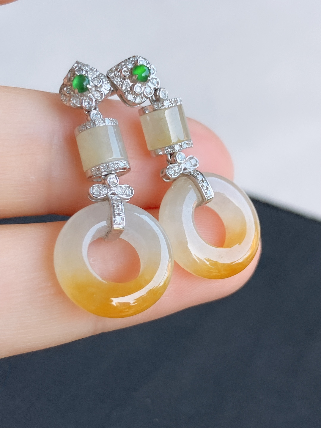 双彩耳环，简约时尚，尺寸37/14.3/4.5/自然光实拍