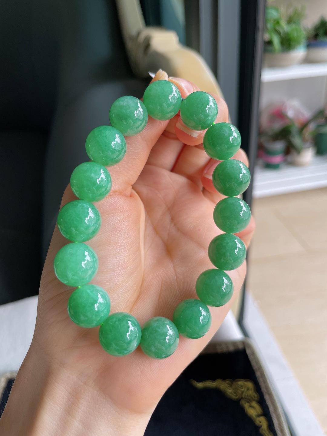 ️，缅甸天然翡翠A货，满绿手串，尺寸：13mm。【编4432】