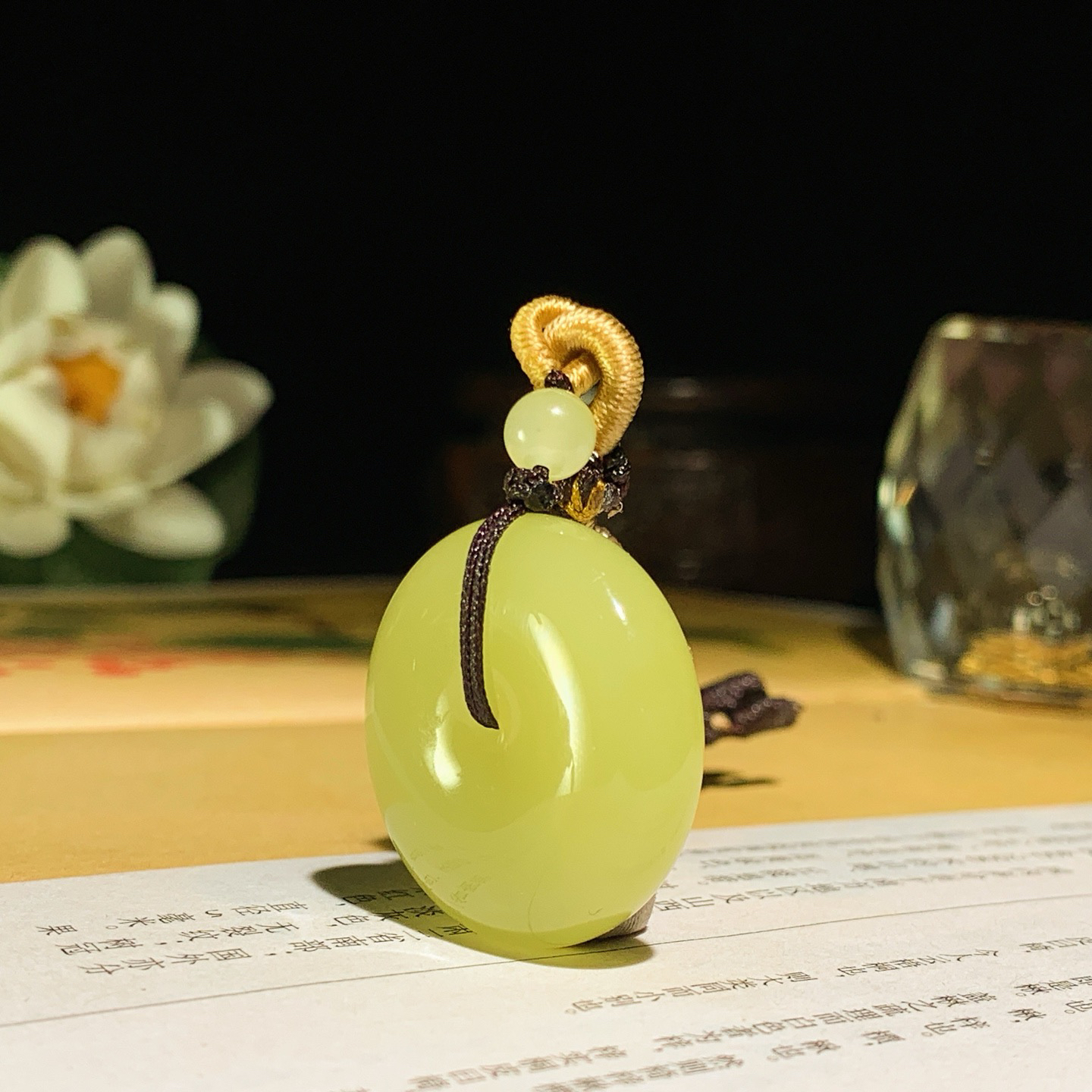 新疆和田玉若羌黄口料平安扣挂件 尺寸28/9重17克，玉质细腻油润 底色纯净 脂粉好，品质好！lt260726