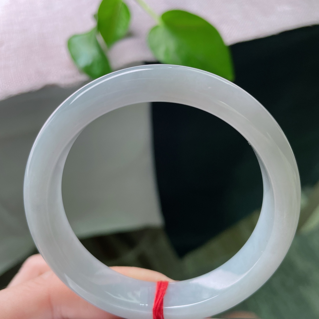 56.4/12.1/8，浅绿底正圈，水头好，清爽自然，落落大方，秀雅，无裂，ss54015a