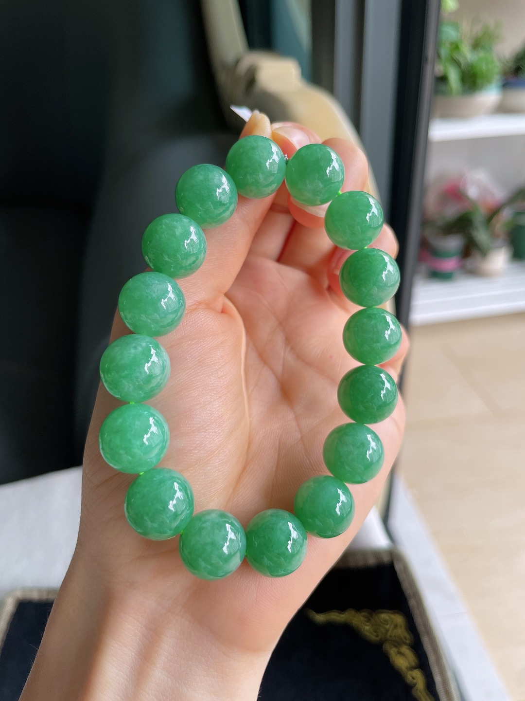 ️，缅甸天然翡翠A货，满绿手串，尺寸：13mm。【编4432】