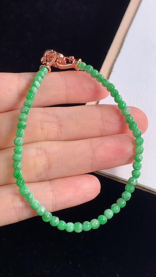 冰绿手链，尺寸:3.6-3.6mm 21