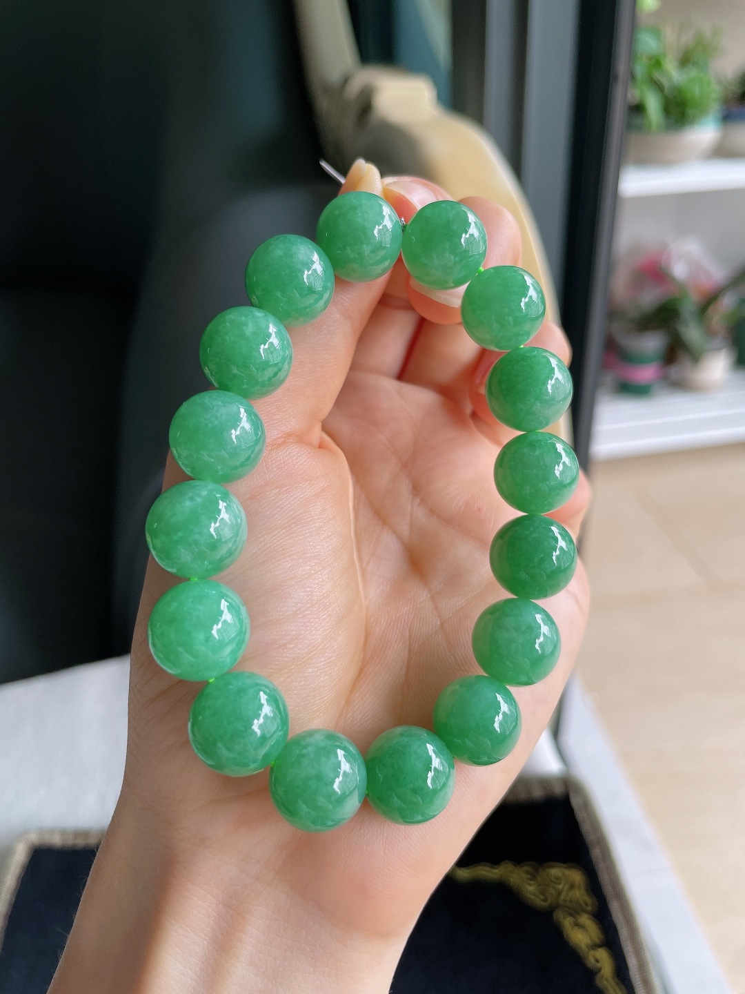 ️，缅甸天然翡翠A货，满绿手串，尺寸：13mm。【编4432】