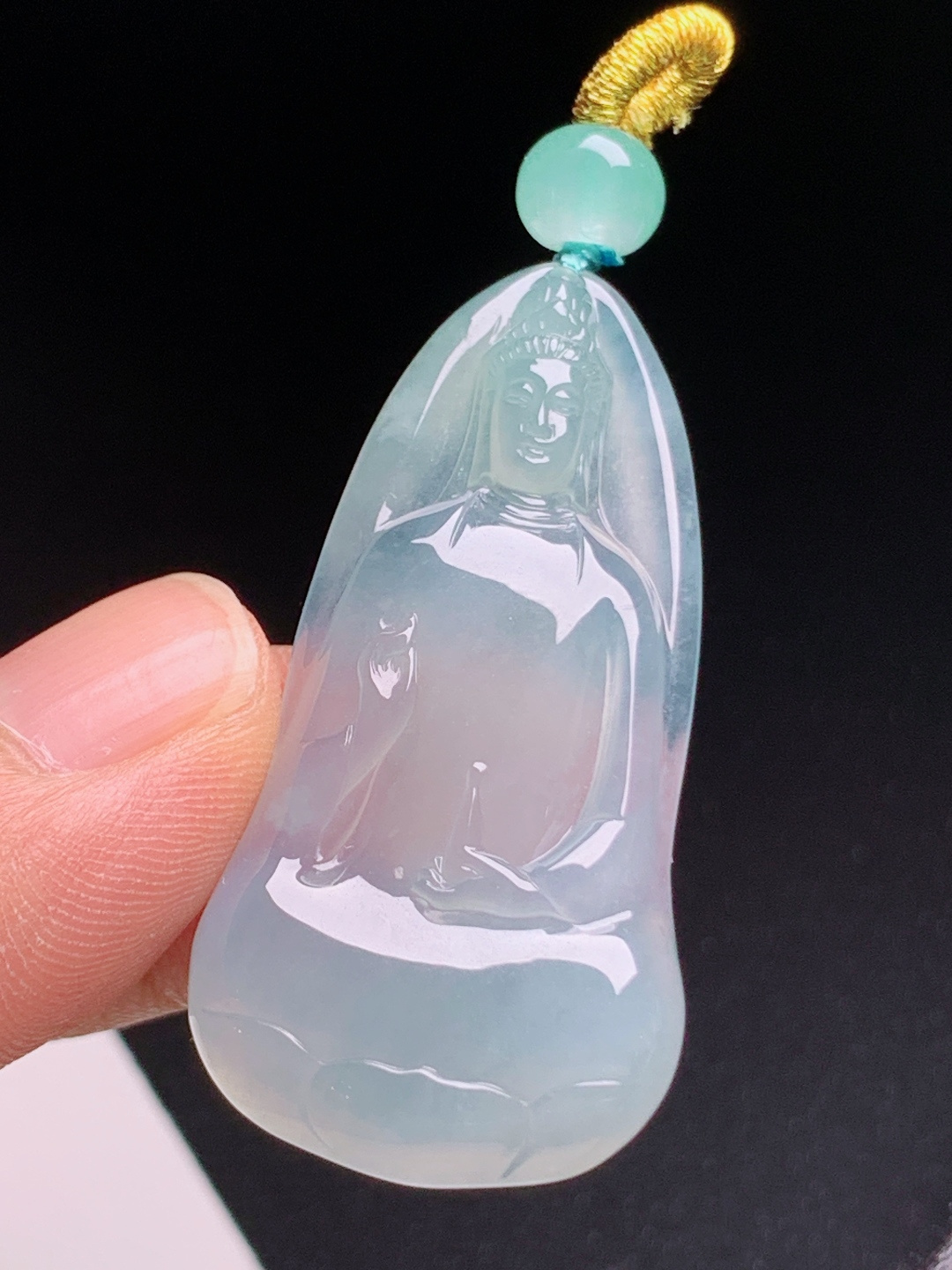 ️ 观音，玉质清透起光，雕工柔和细腻，素雅大气 裸石41.8-20.9-5.1 49