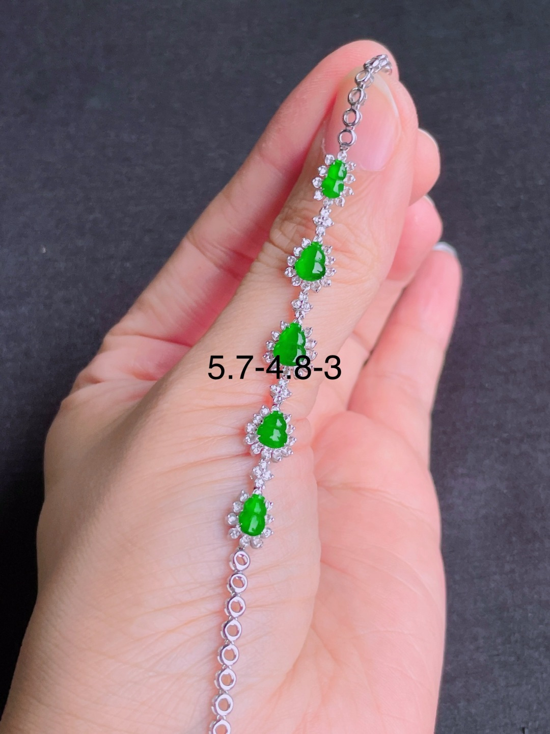 ️高冰绿蛋面手链，晶莹剔透，新颖时尚，5.7-4.8-3