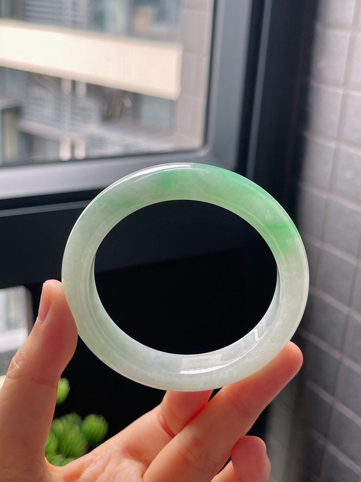 圈口52，冰糯种飘花翡翠正圈手镯