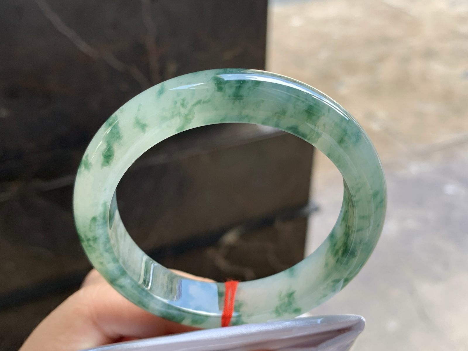55-12.6-8.6
绿花手镯^_^飘花浓郁