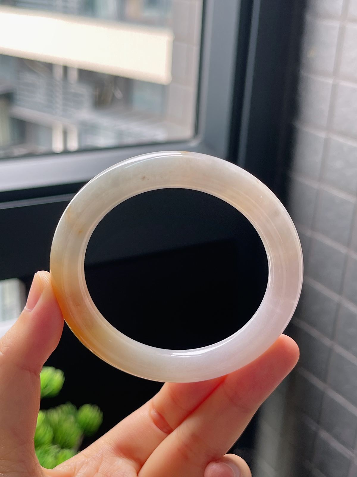 圈口52.5，糯化种黄翡圆条翡翠手镯