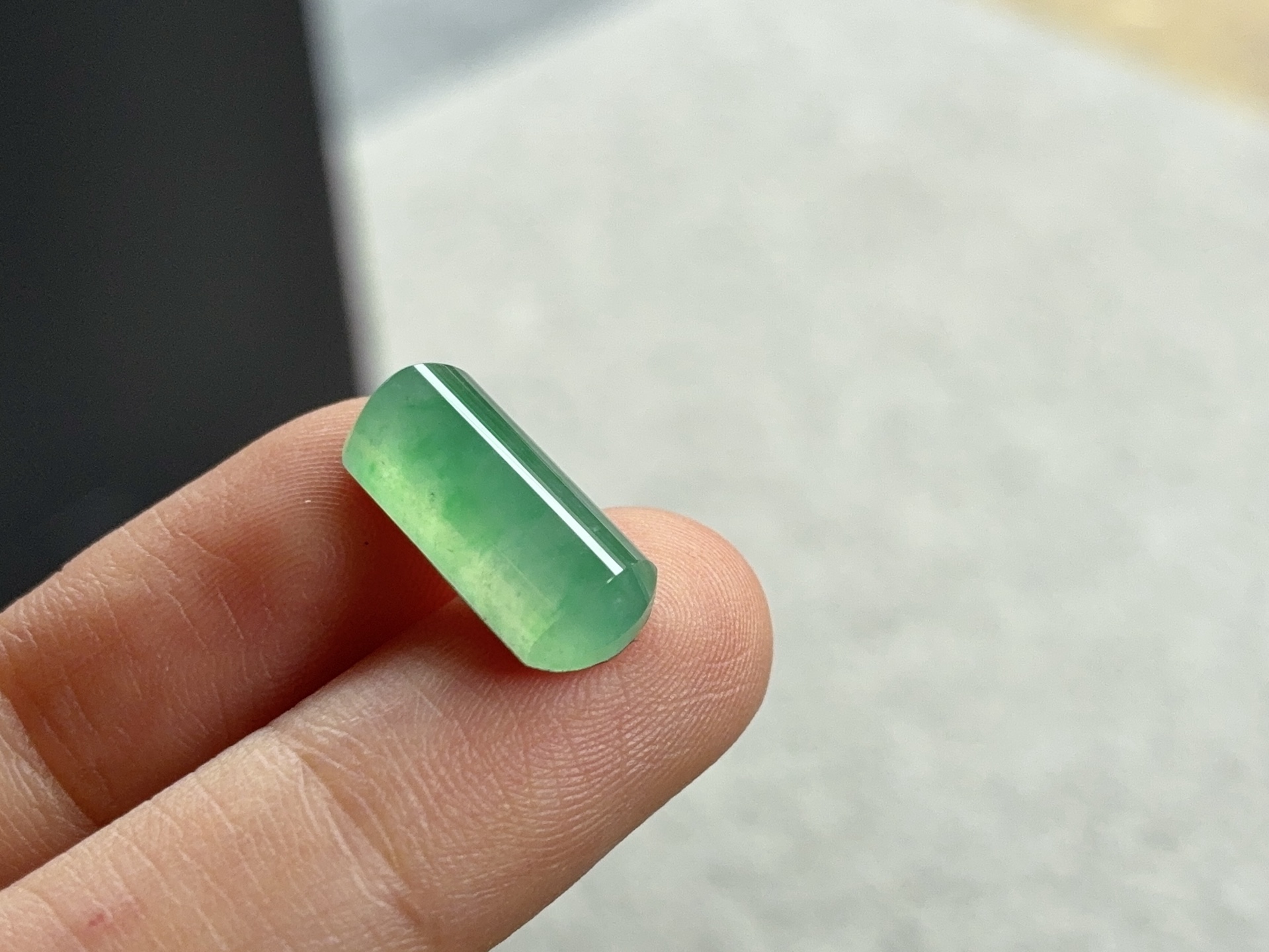 绿马鞍 尺寸：15.4×6.8×4