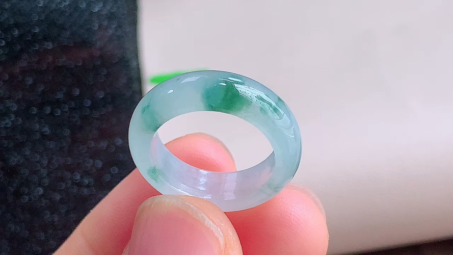 ️ 戒圈，尺寸15.6-6.0-3.2mm，圈口10，包A附证书