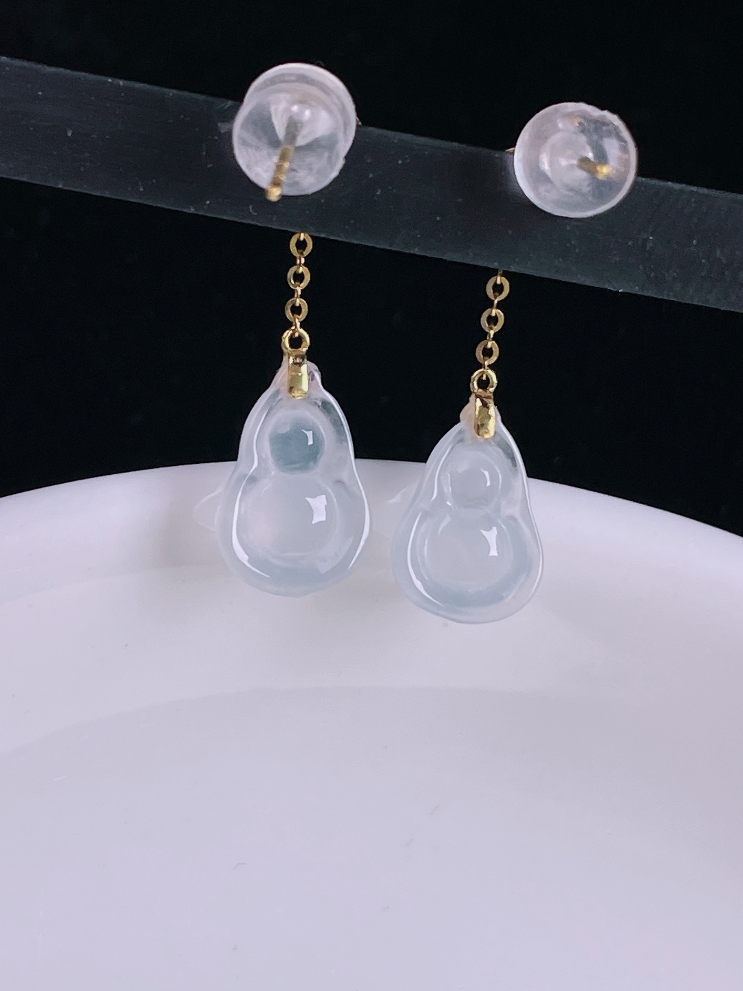 白冰耳坠，老种起光，细底通透，尺寸：裸石11.4/8/4mm0727