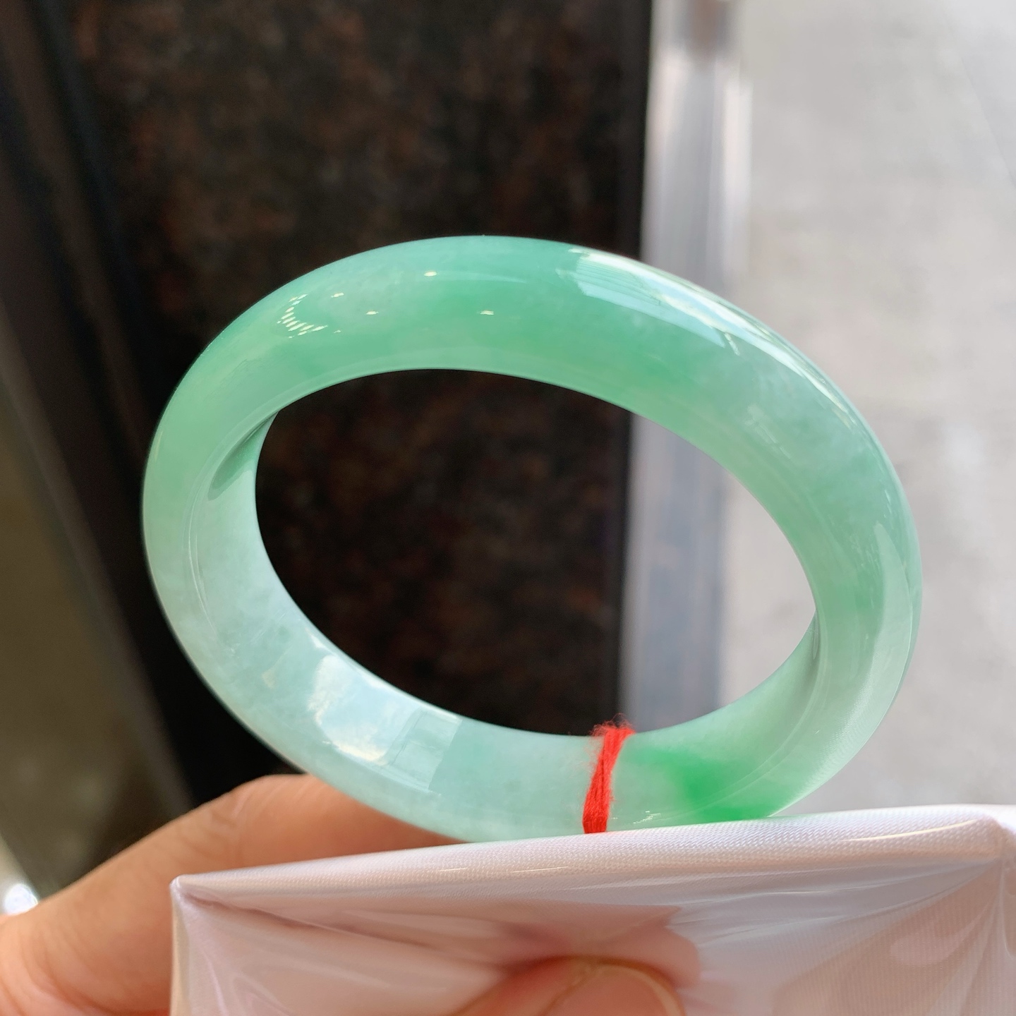贵妃飘绿 微细纹 尺寸：52.5/45/12.5/7.3 小圈口