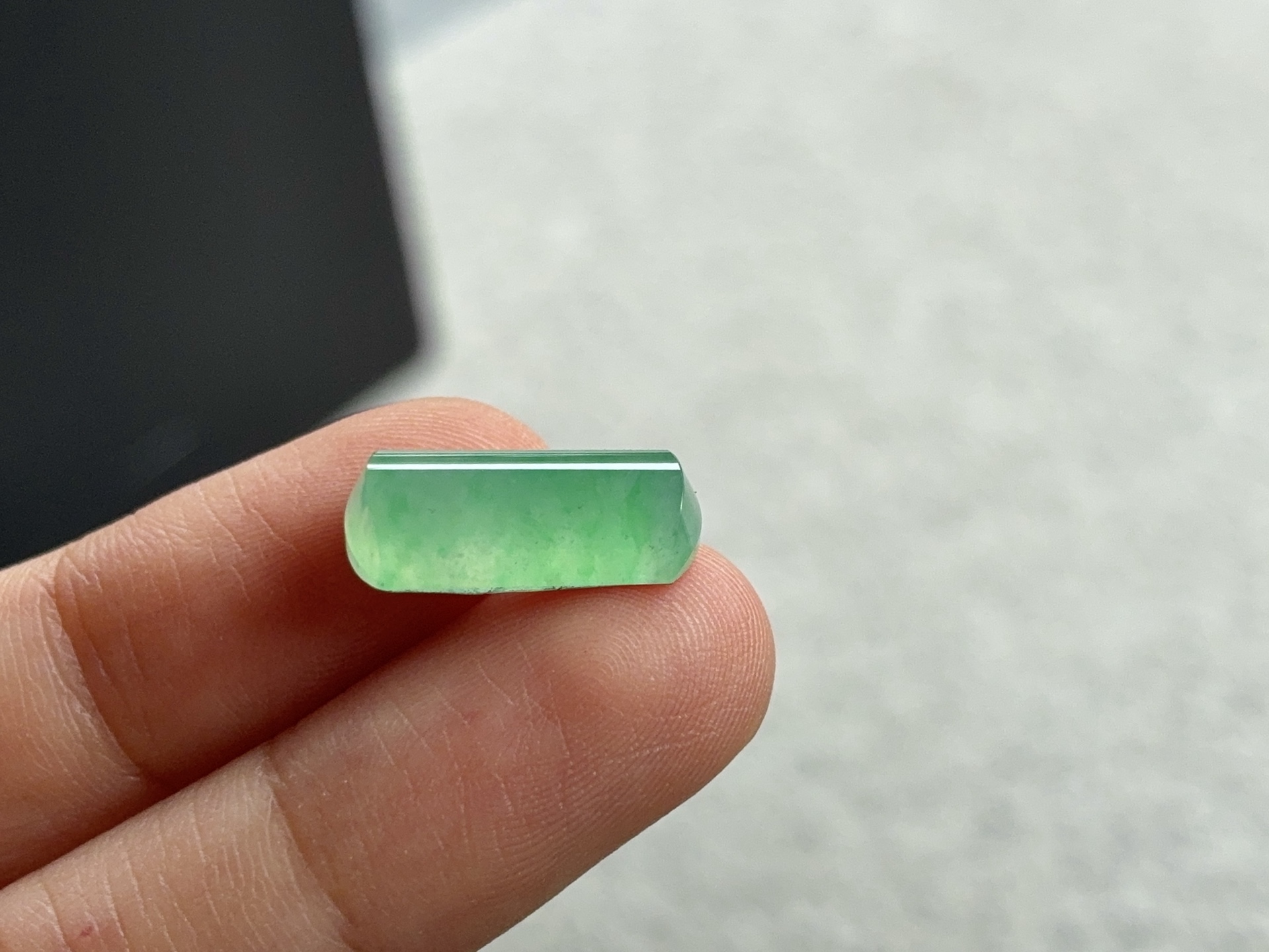 绿马鞍 尺寸：15.4×6.8×4
