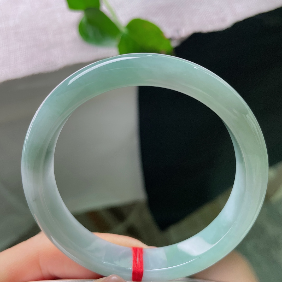 57.8/12/7.5，蓝底正圈，种老，上手温润素雅，彰显独特品味与气质，一点皮纹，56104a