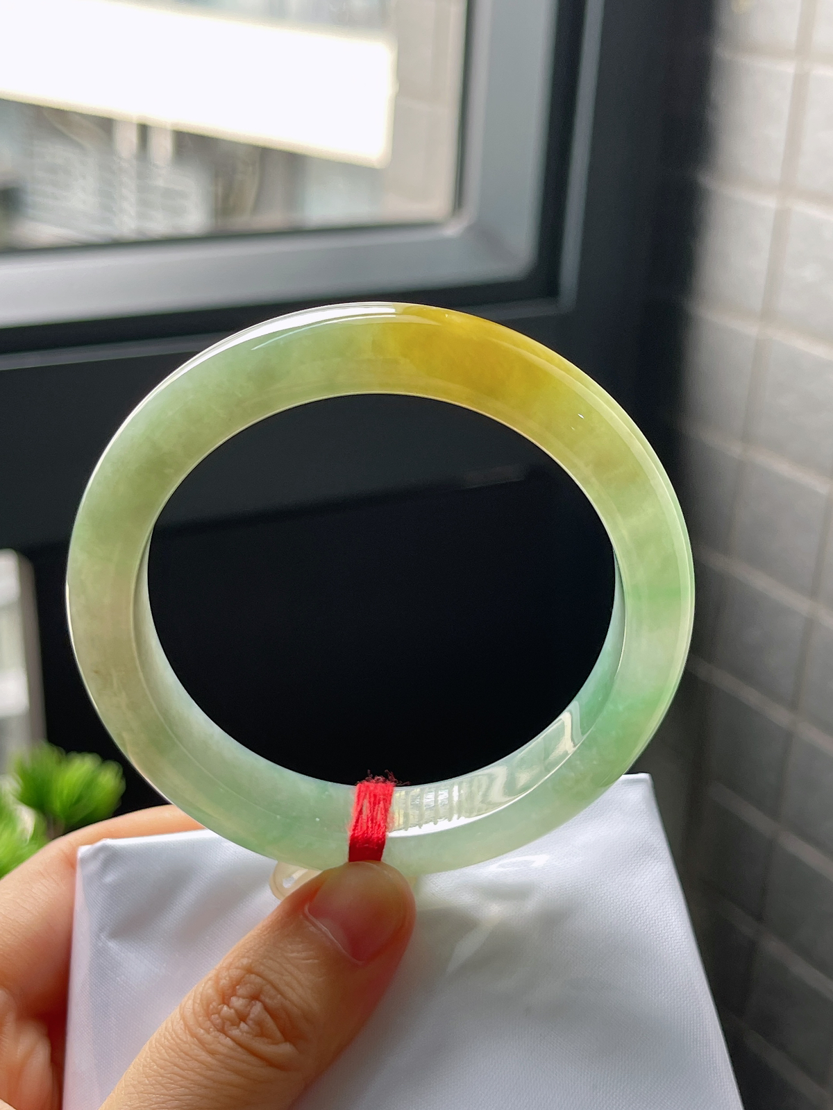 圈口58.3，冰糯种黄加绿翡翠正圈手镯