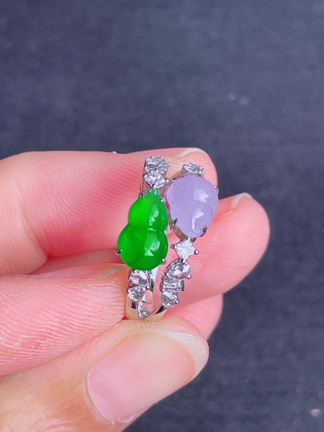 ️绿葫芦戒指 晶莹剔透，新颖时尚，无裂，10-6-3