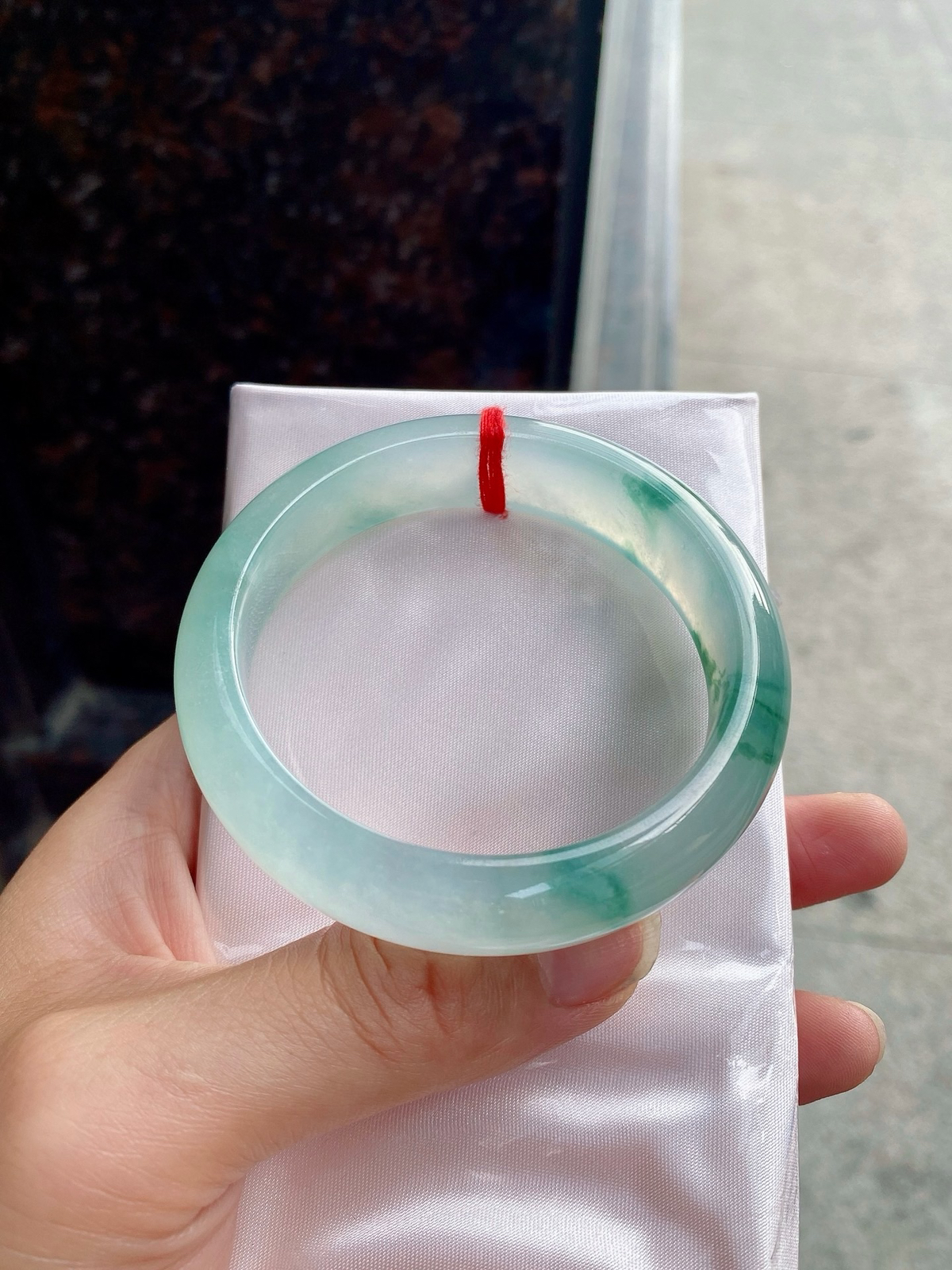圈口56.4-15-8    【高冰种飘绿花正圈手镯】圈口56  57可戴  质地细腻   种水好