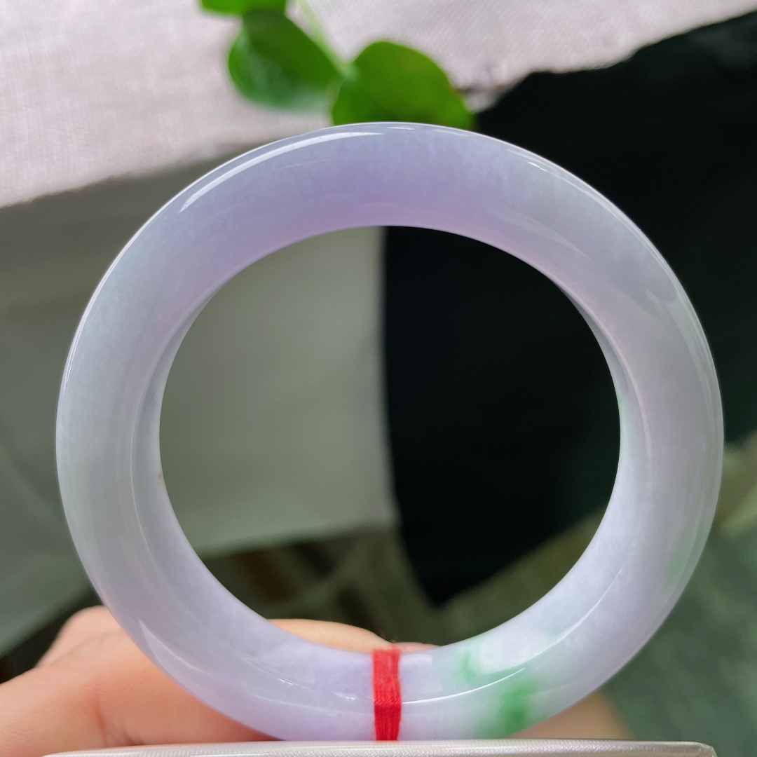 53.6/11.6/9.3，正圈，版型正，厚装大气，饱满，一抹飘绿灵动婉约，晶体，无裂，50437a