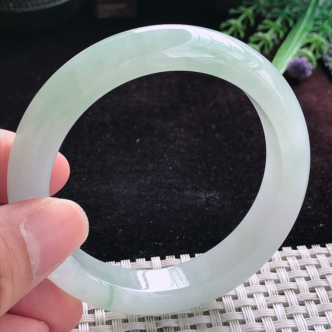 实拍A货翡翠55.5/12.7/9老坑冰纯起胶冰晴手镯宽边玉镯平安镯手环