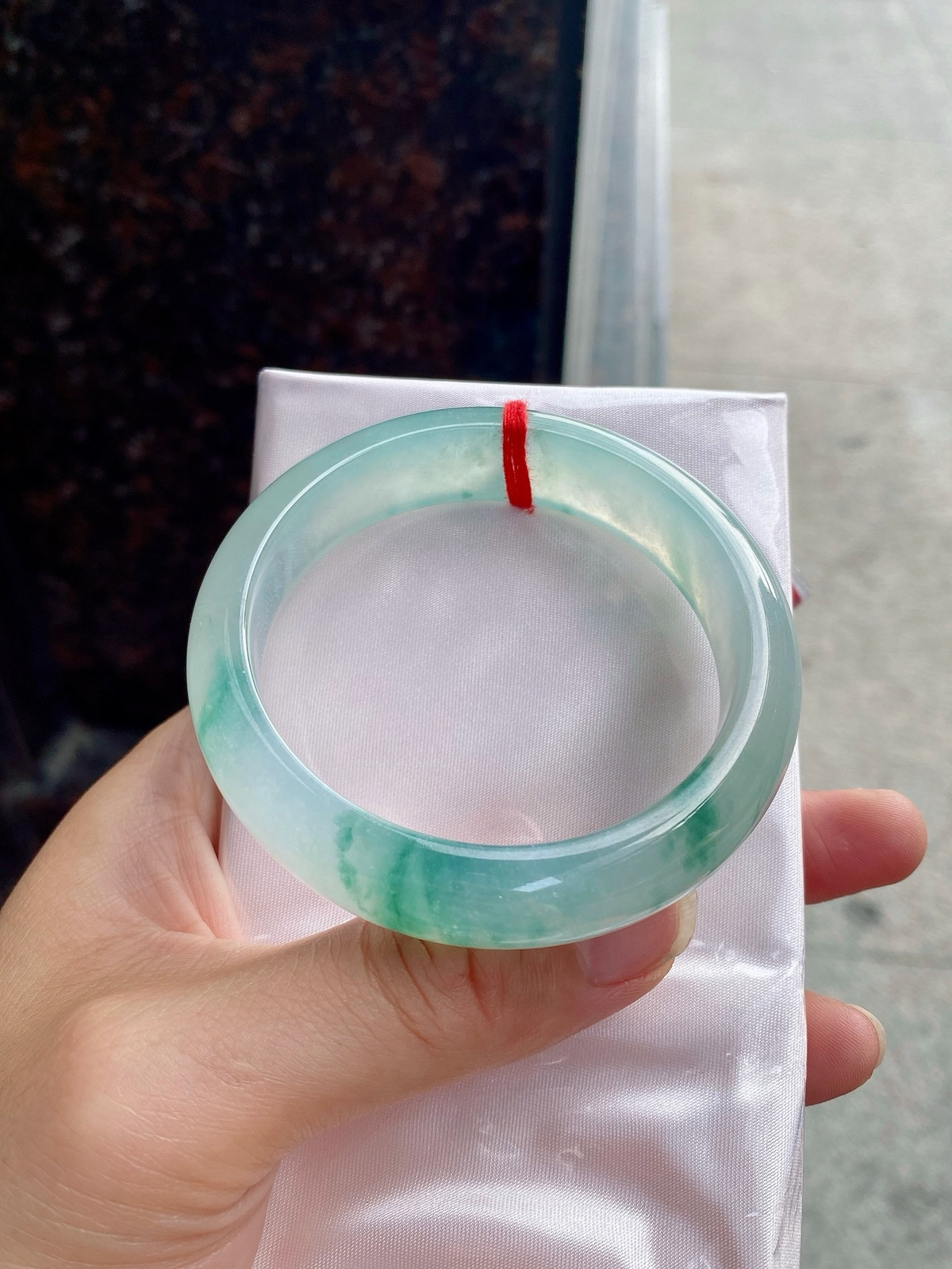 圈口56.4-15-8    【高冰种飘绿花正圈手镯】圈口56  57可戴  质地细腻   种水好