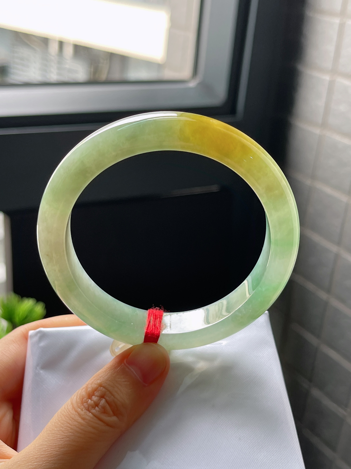 圈口58.3，冰糯种黄加绿翡翠正圈手镯