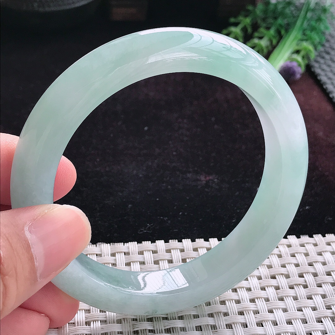 实拍A货翡翠58.5/12.3/9.3老坑冰胶天空蓝手镯宽边玉镯平安镯手环