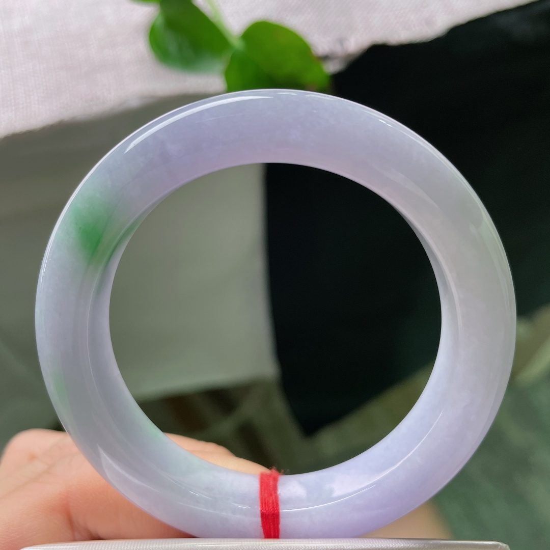 53.6/11.6/9.3，正圈，版型正，厚装大气，饱满，一抹飘绿灵动婉约，晶体，无裂，50437a