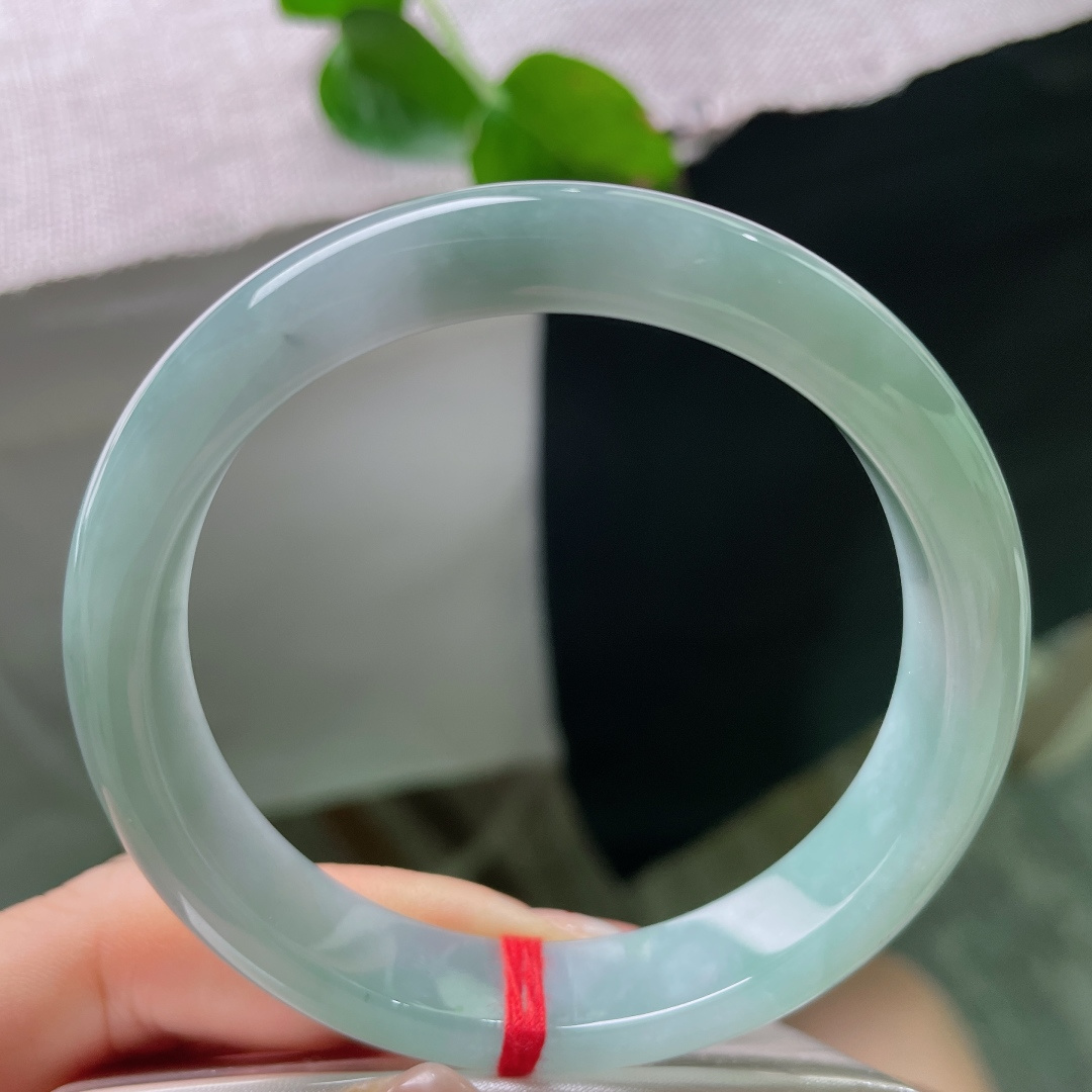 57.8/12/7.5，蓝底正圈，种老，上手温润素雅，彰显独特品味与气质，一点皮纹，56104a
