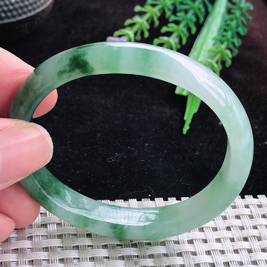 实拍A货翡翠53/44/11/6.5老坑精美冰飘花贵妃手镯宽边玉镯平安镯手环