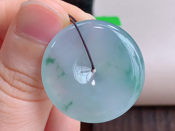 ️ 平安扣，无裂，尺寸28.8-5.2mm，包A附证书