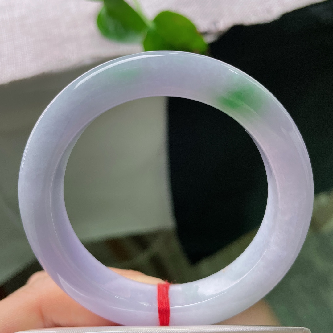 53.6/11.6/9.3，正圈，版型正，厚装大气，饱满，一抹飘绿灵动婉约，晶体，无裂，50437a