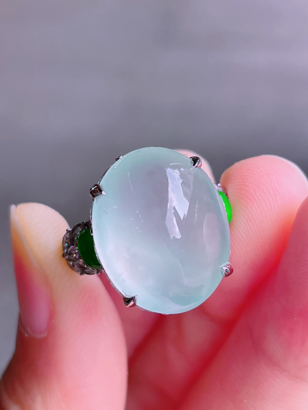 ️高冰蛋面戒指 晶莹剔透，新颖时尚，无裂，18.5-15-8