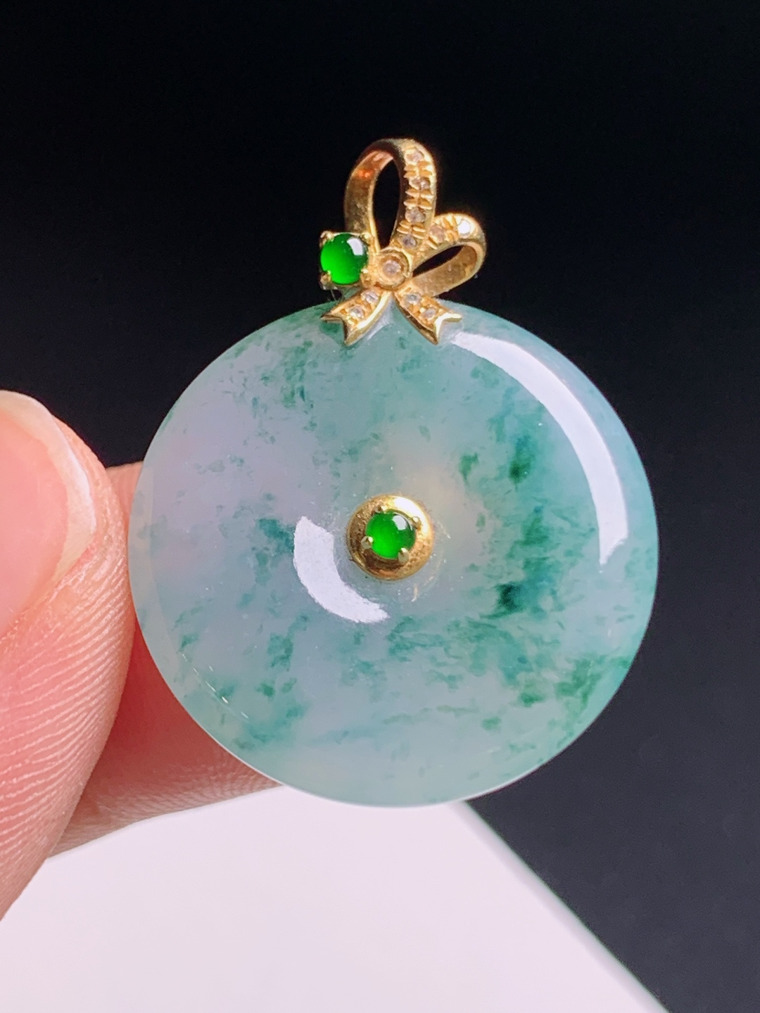 冰飘花平安扣吊坠，飘花意境唯美，金扣精巧百搭