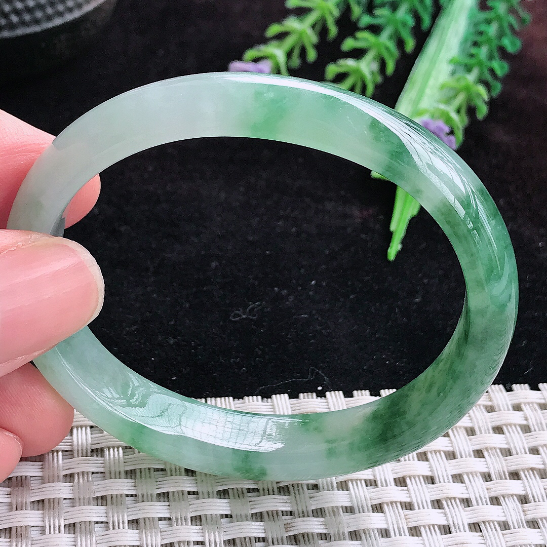 实拍A货翡翠53/44/11/6.5老坑精美冰飘花贵妃手镯宽边玉镯平安镯手环