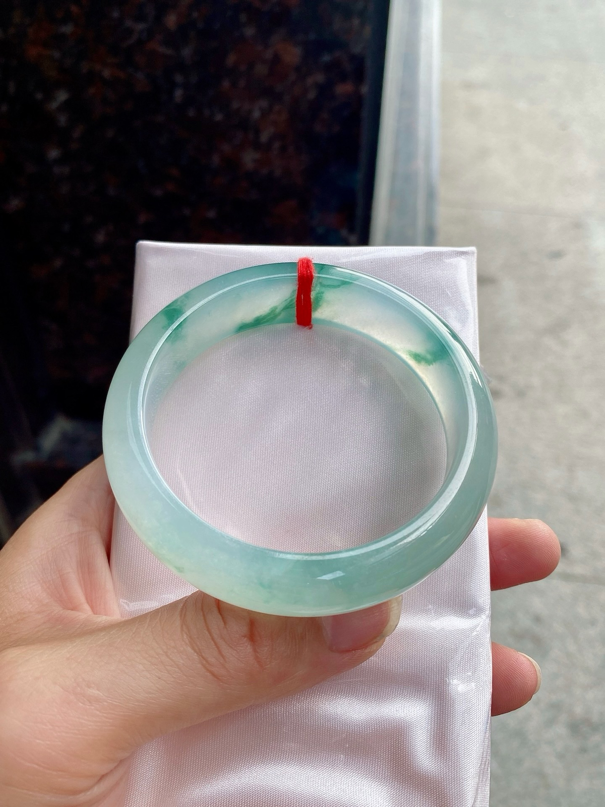 圈口56.4-15-8    【高冰种飘绿花正圈手镯】圈口56  57可戴  质地细腻   种水好