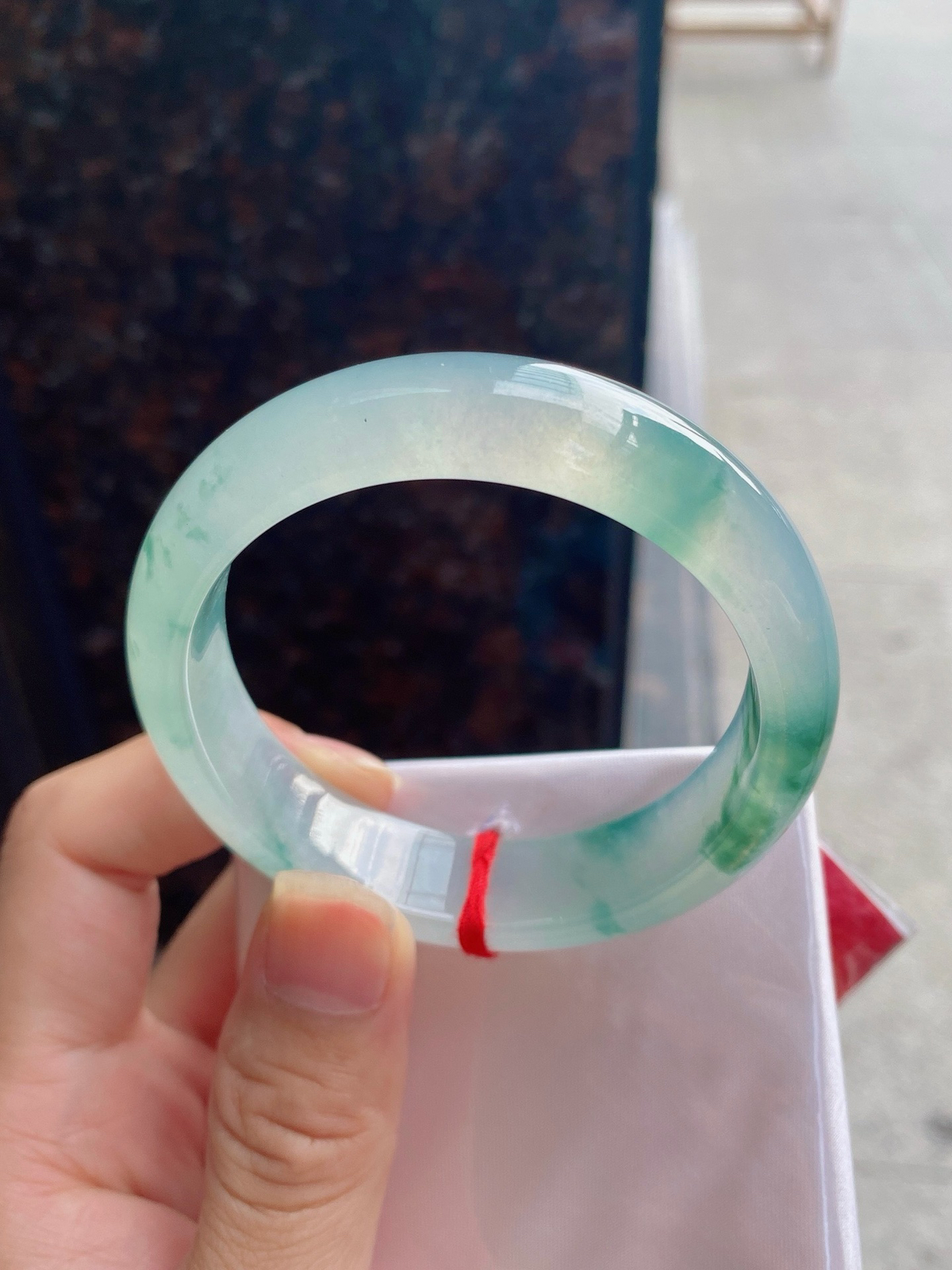 圈口56.4-15-8    【高冰种飘绿花正圈手镯】圈口56  57可戴  质地细腻   种水好